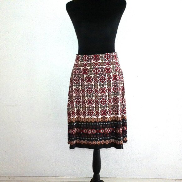 Julie's Closet, Red/black floral midi skirt, with sash belt - Picture 2 of 9